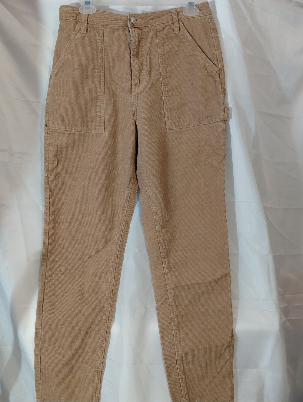 Mid-Rise Straight-Leg Corduroy Pants in Camel